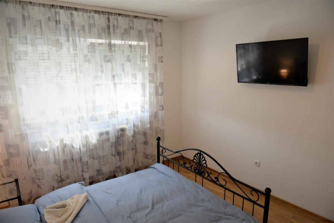 Centar Lägenhet Bijeljina Exteriör bild